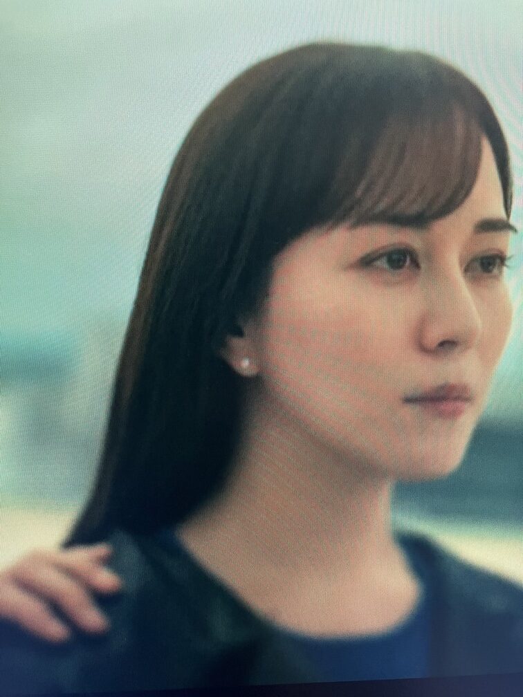 放送局占拠 最終回の武蔵裕子（比嘉愛未）